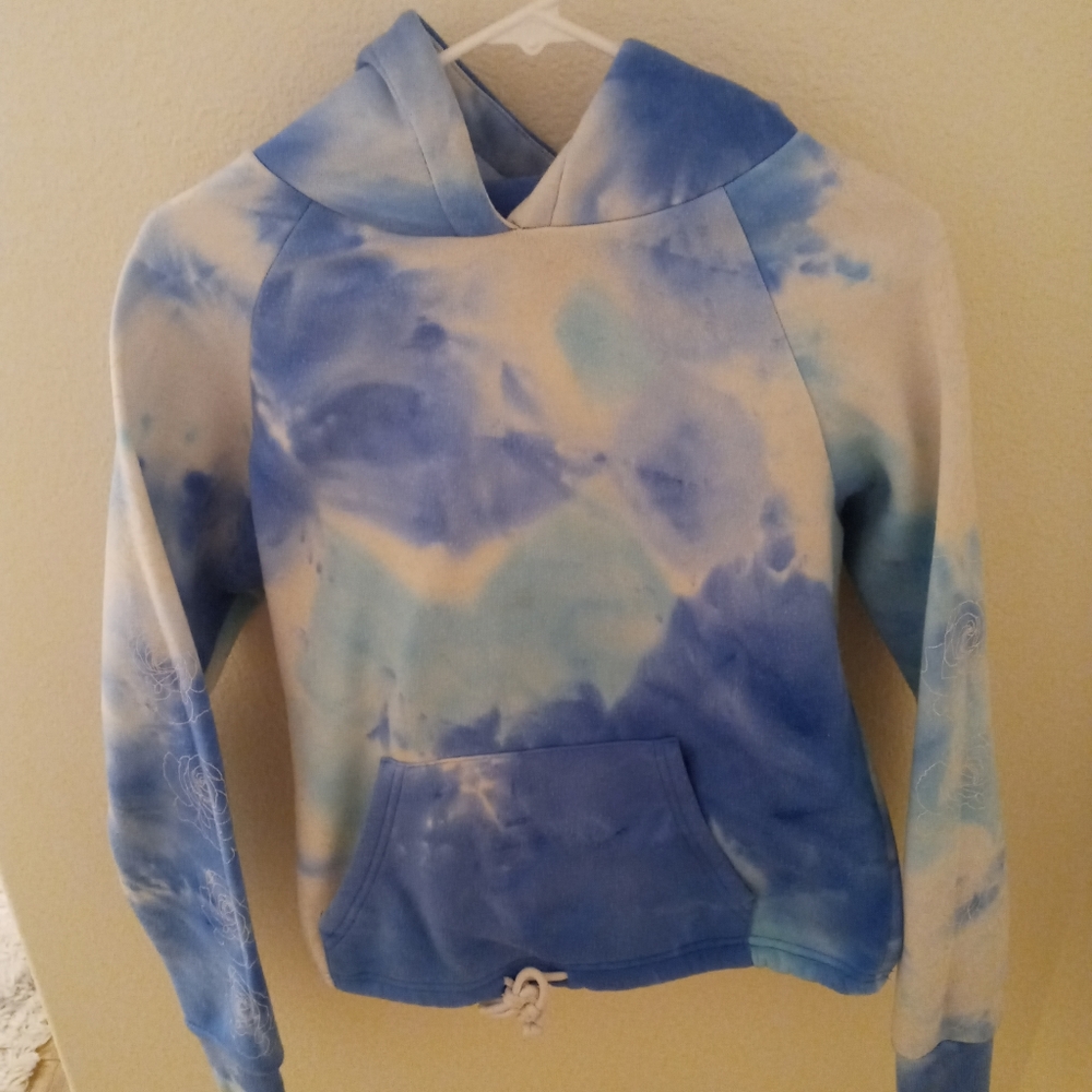 Tie die blue hoodie